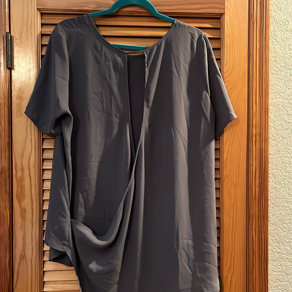 Dress shirt with open back detail